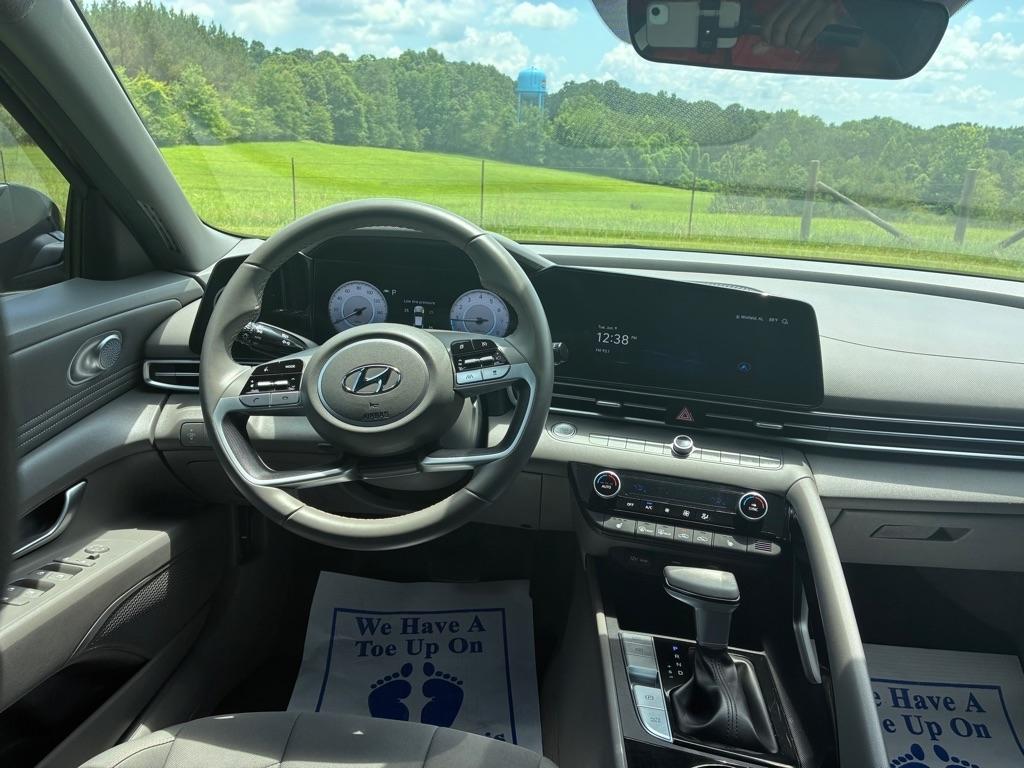Hyundai Elantra SEL IVT 2023