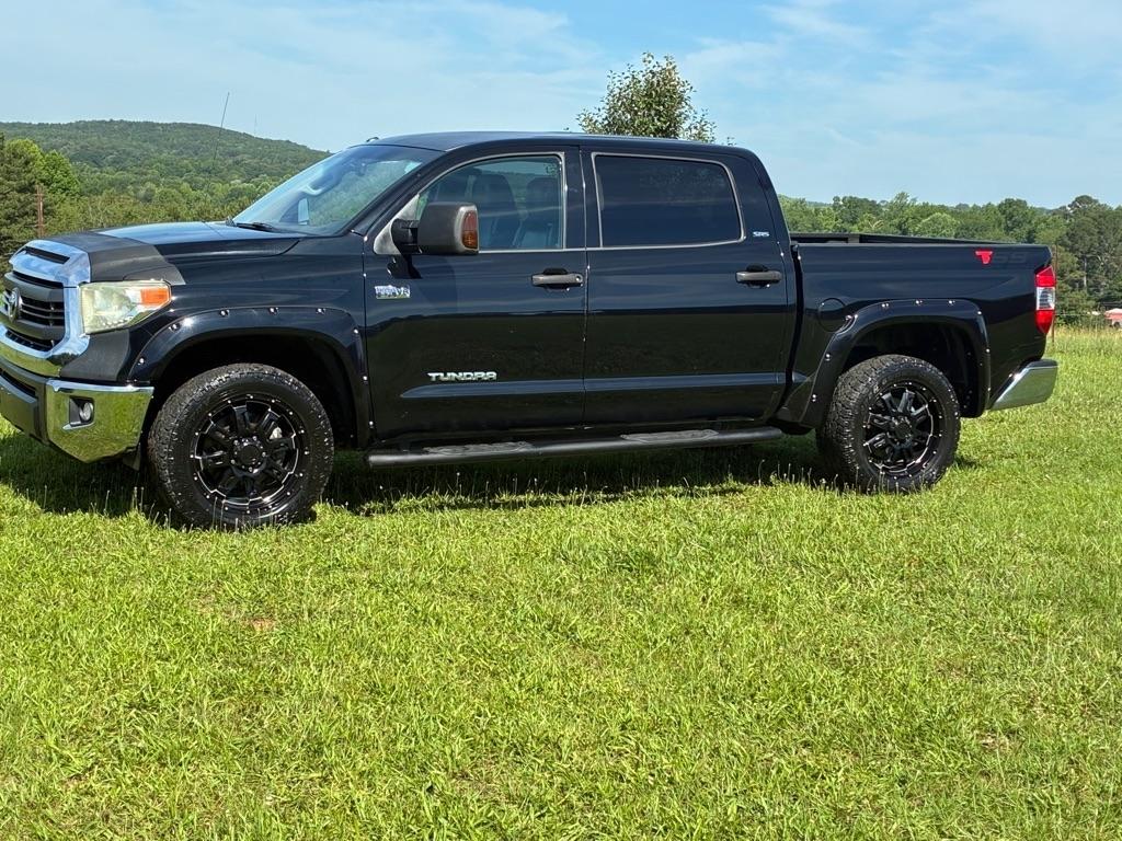 Toyota Tundra 4WD Truck CrewMax 5.7L FFV V8 6-Spd AT SR5 (Natl) 2014
