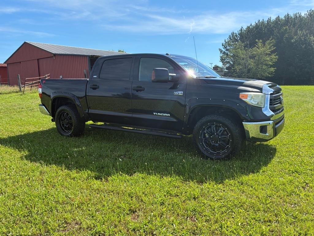 Toyota Tundra 4WD Truck CrewMax 5.7L FFV V8 6-Spd AT SR5 (Natl) 2014
