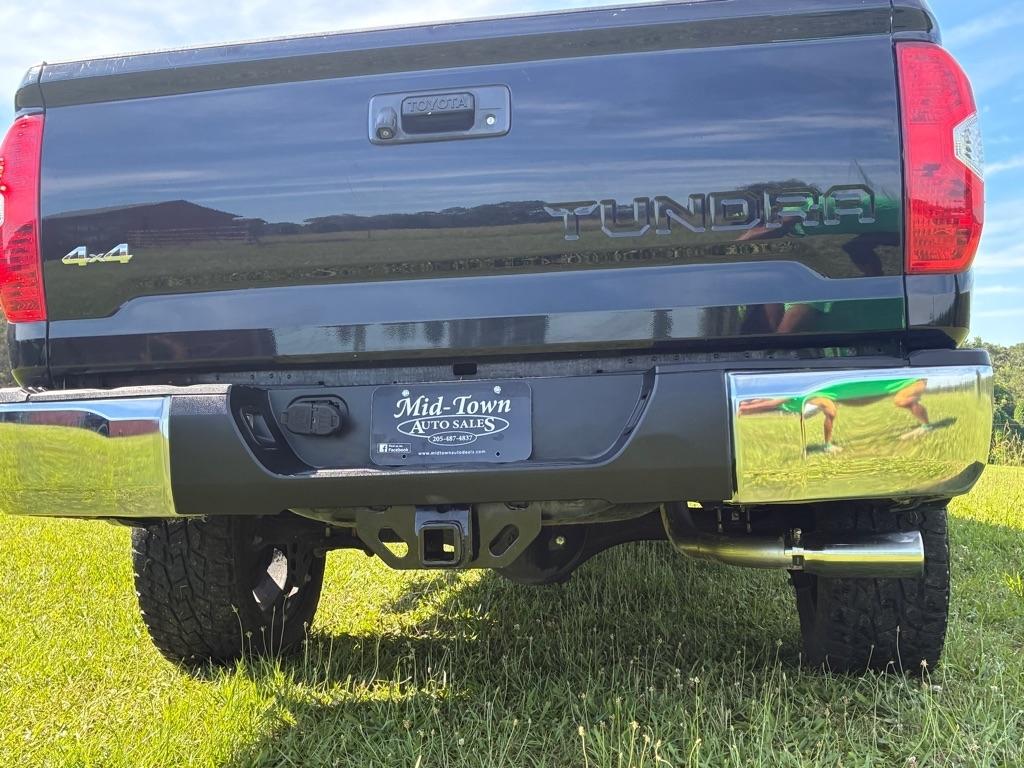 Toyota Tundra 4WD Truck CrewMax 5.7L FFV V8 6-Spd AT SR5 (Natl) 2014