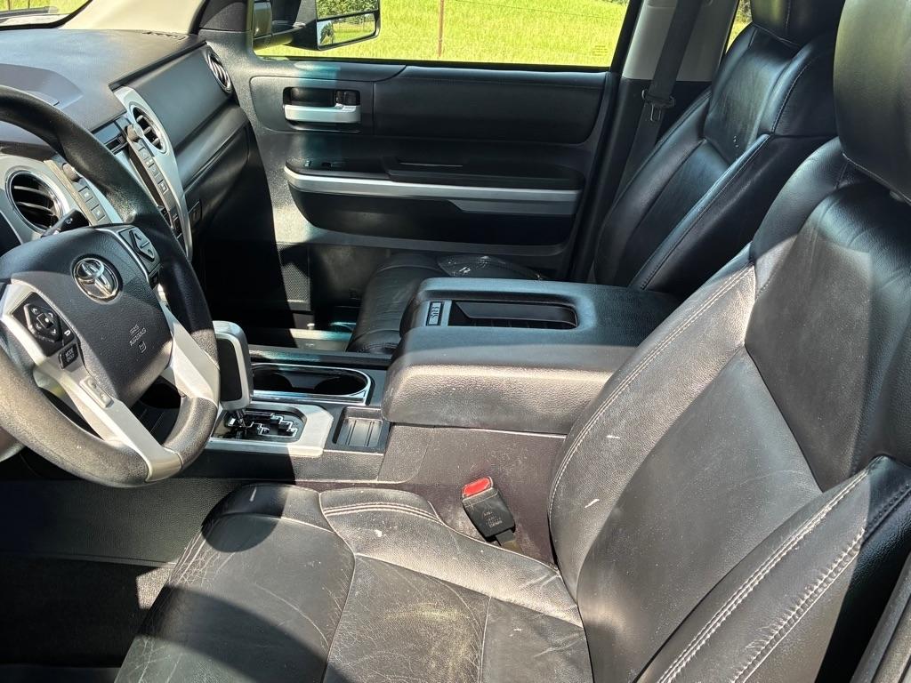 Toyota Tundra 4WD Truck CrewMax 5.7L FFV V8 6-Spd AT SR5 (Natl) 2014