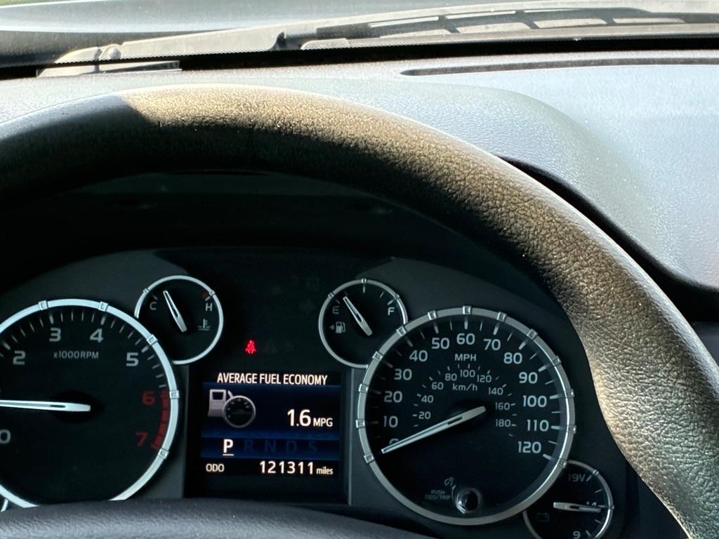 Toyota Tundra 4WD Truck CrewMax 5.7L FFV V8 6-Spd AT SR5 (Natl) 2014