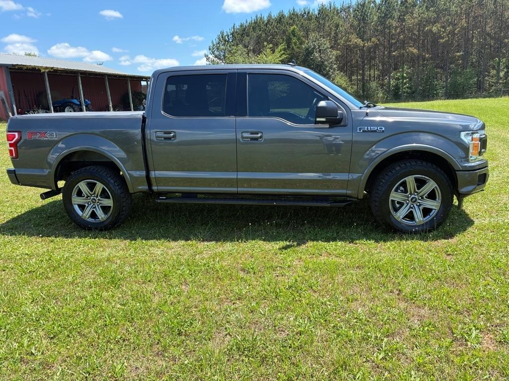 Ford F-150 XLT SuperCrew Short Bed 4WD 2019