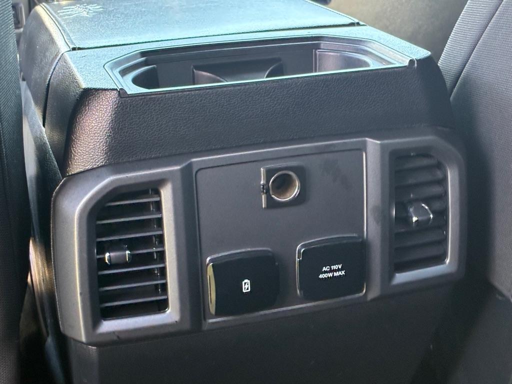 Ford F-150 XLT SuperCrew Short Bed 4WD 2019