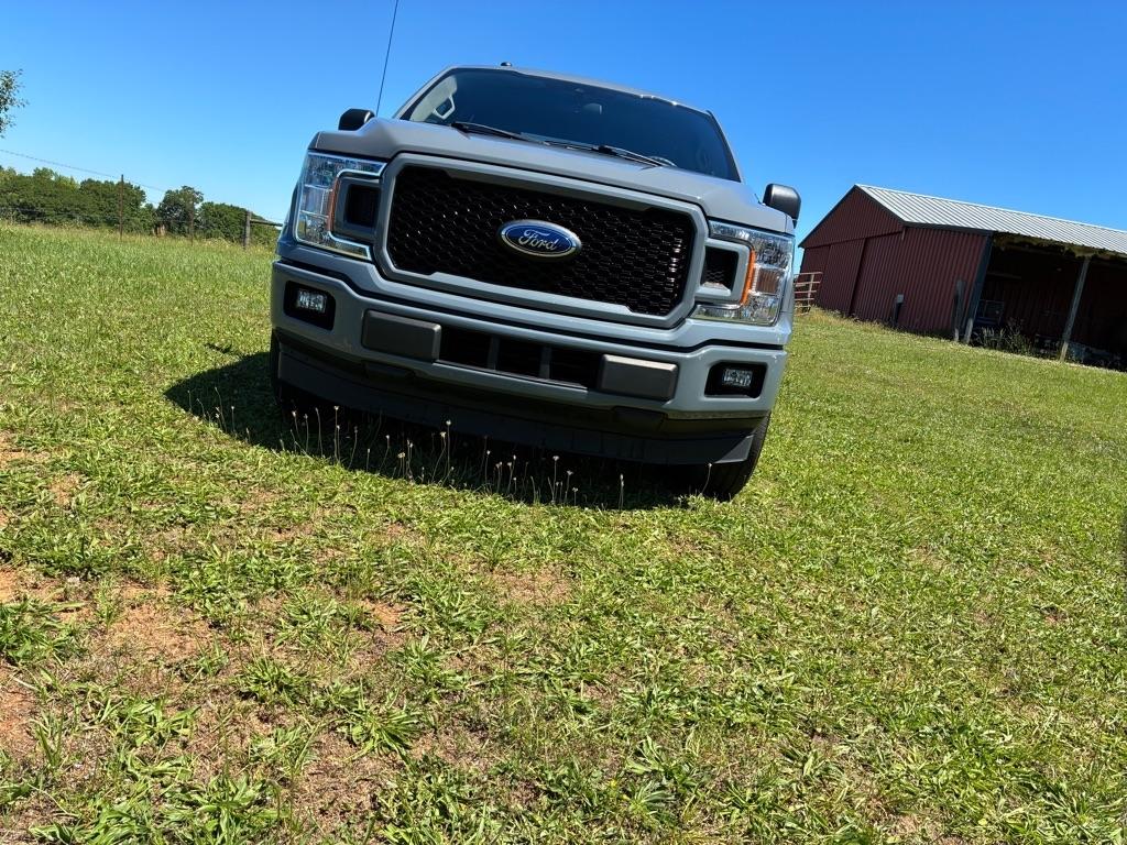 Ford F-150 2WD SuperCrew 145" STX 2019