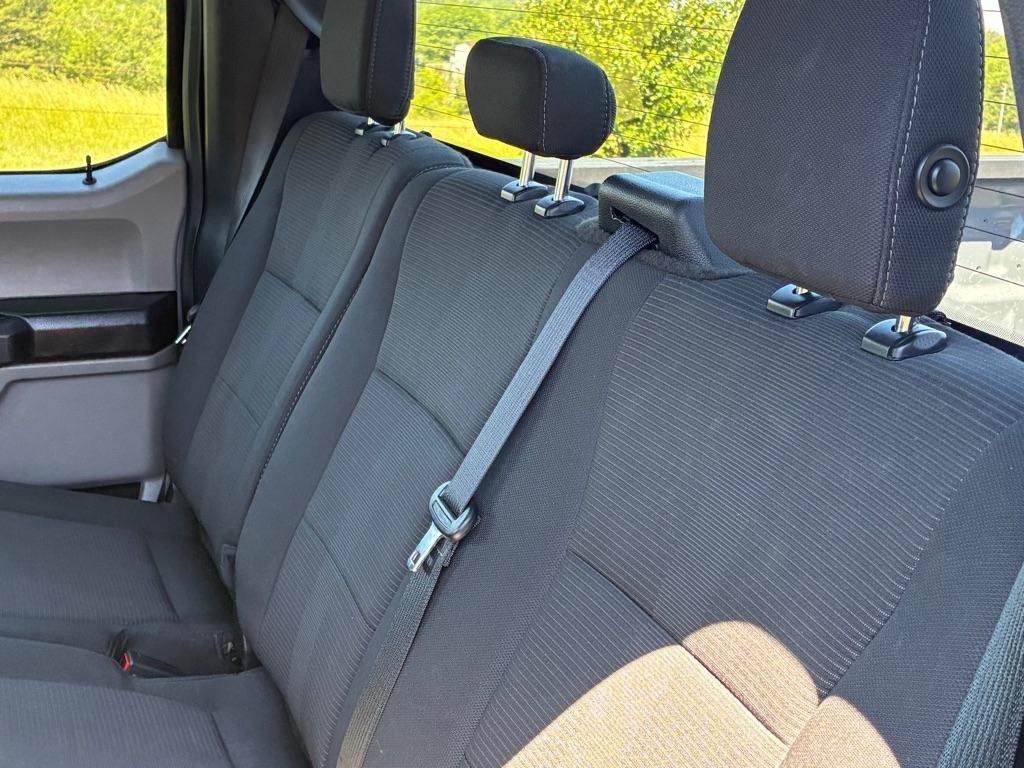 Ford F-150 2WD SuperCrew 145" STX 2019
