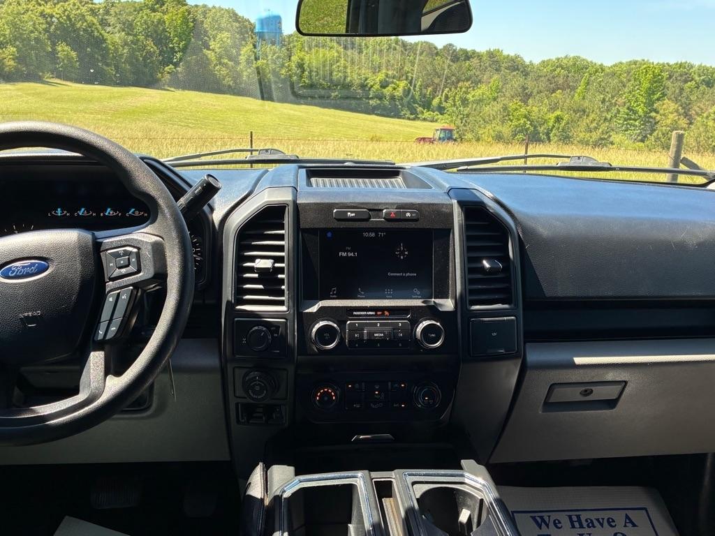 Ford F-150 2WD SuperCrew 145" STX 2019