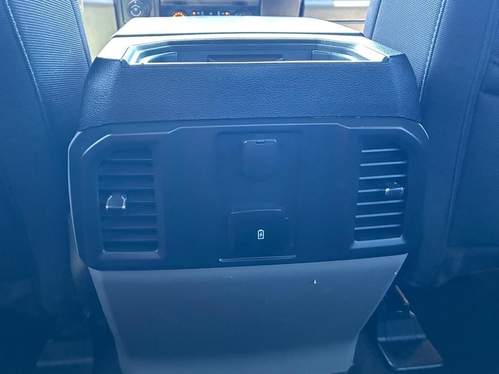 Ford F-150 2WD SuperCrew 145" STX 2019