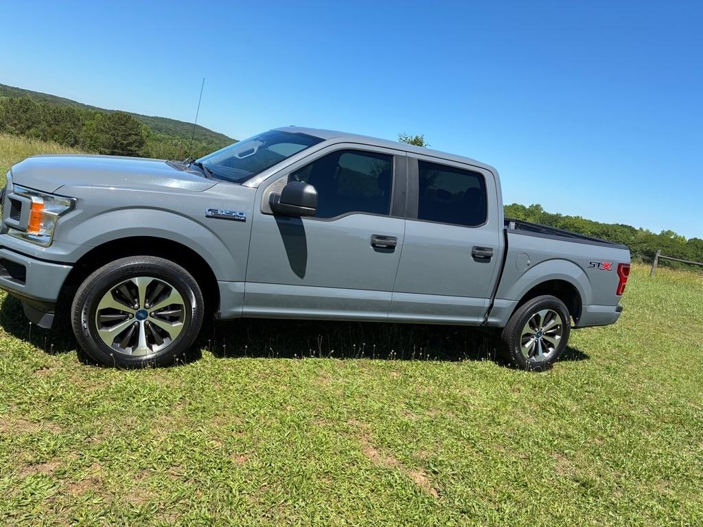 Ford F-150 2WD SuperCrew 145" STX 2019