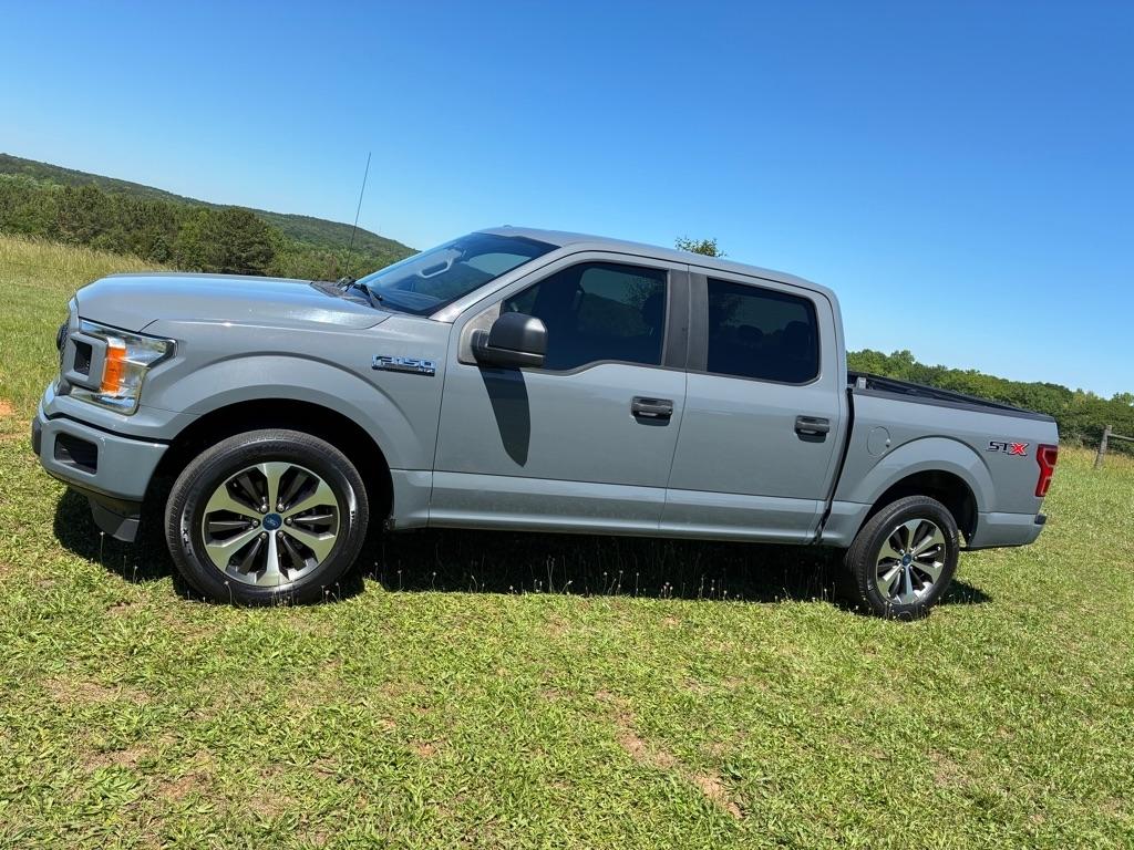 Ford F-150 2WD SuperCrew 145" STX 2019