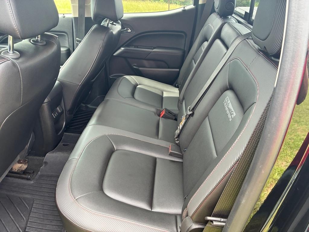 GMC Canyon 4WD Crew Cab 128.3" All Terrain w/Leather 2018