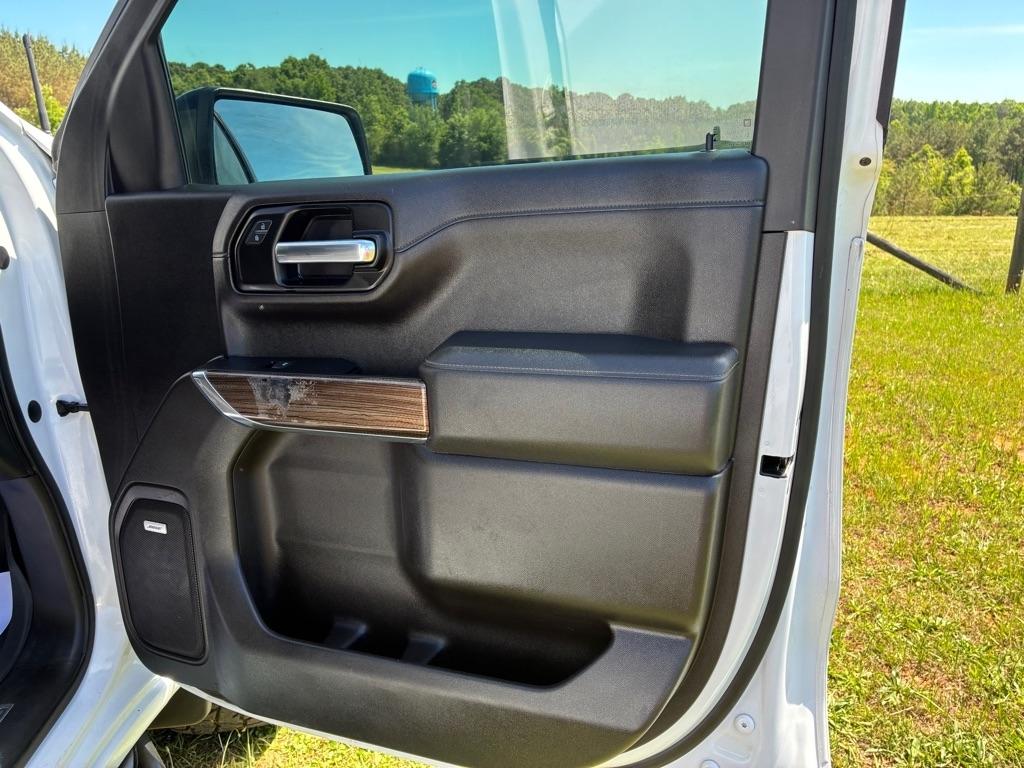 Chevrolet Silverado 1500 4WD Crew Cab 147" RST 2020