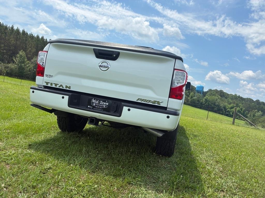 Nissan Titan 4x4 Crew Cab PRO-4X 2018