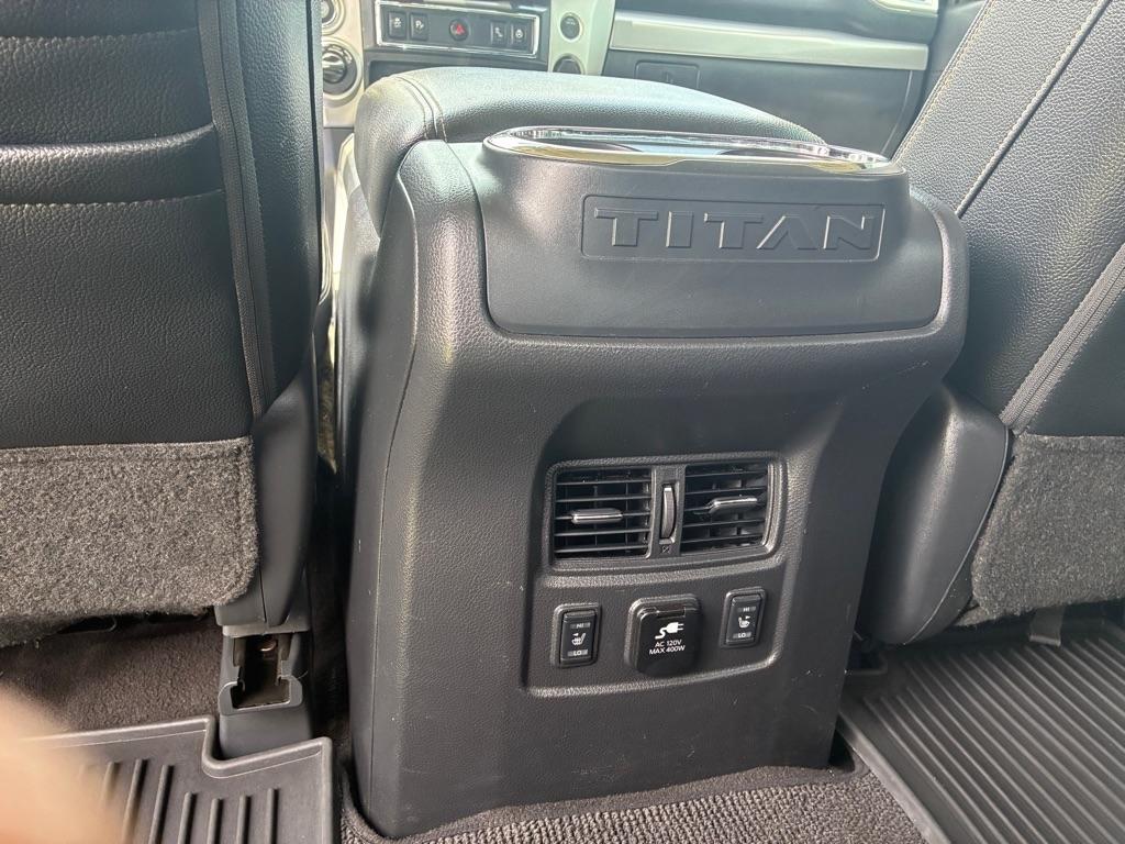 Nissan Titan 4x4 Crew Cab PRO-4X 2018