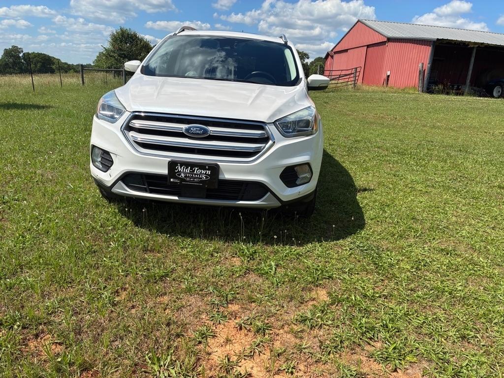 Ford Escape Titanium 4WD 2018
