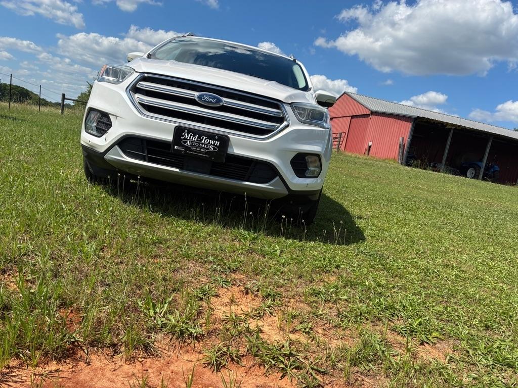 Ford Escape Titanium 4WD 2018