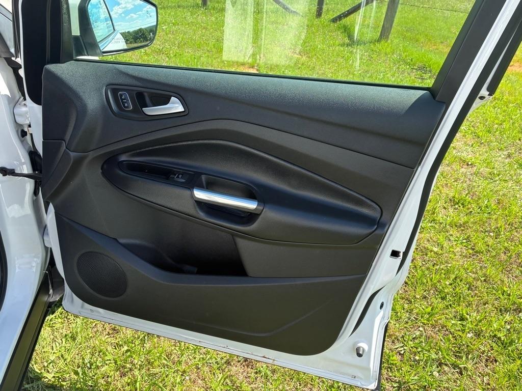 Ford Escape Titanium 4WD 2018