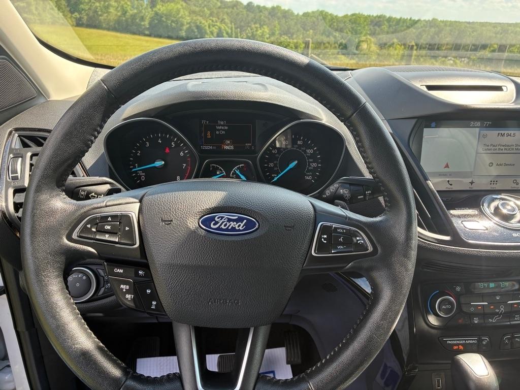 Ford Escape Titanium 4WD 2018