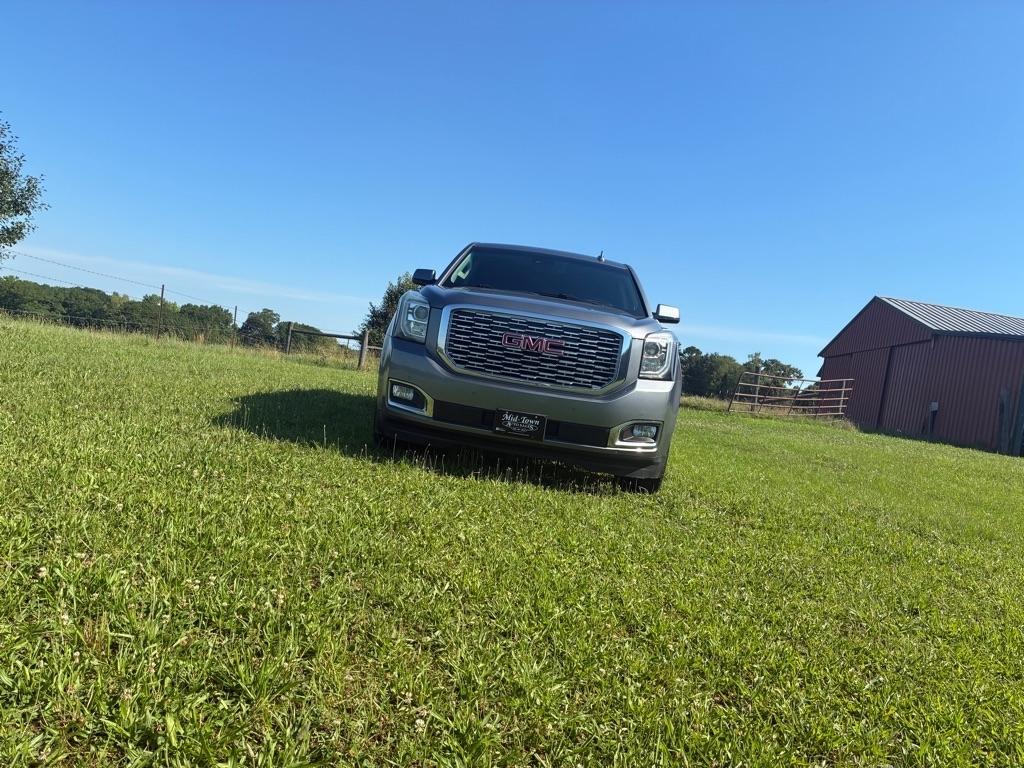 GMC Yukon XL 4WD 4dr Denali 2020