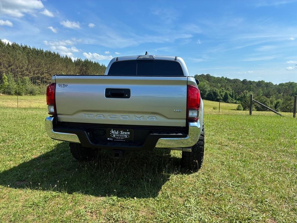 Toyota Tacoma 2WD TRD Off Road Double Cab 5' Bed V6 AT (Natl) 2021