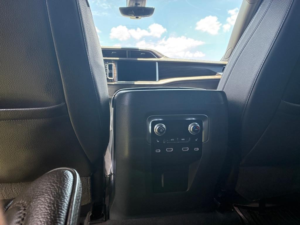 GMC Yukon 4WD 4dr Denali 2021