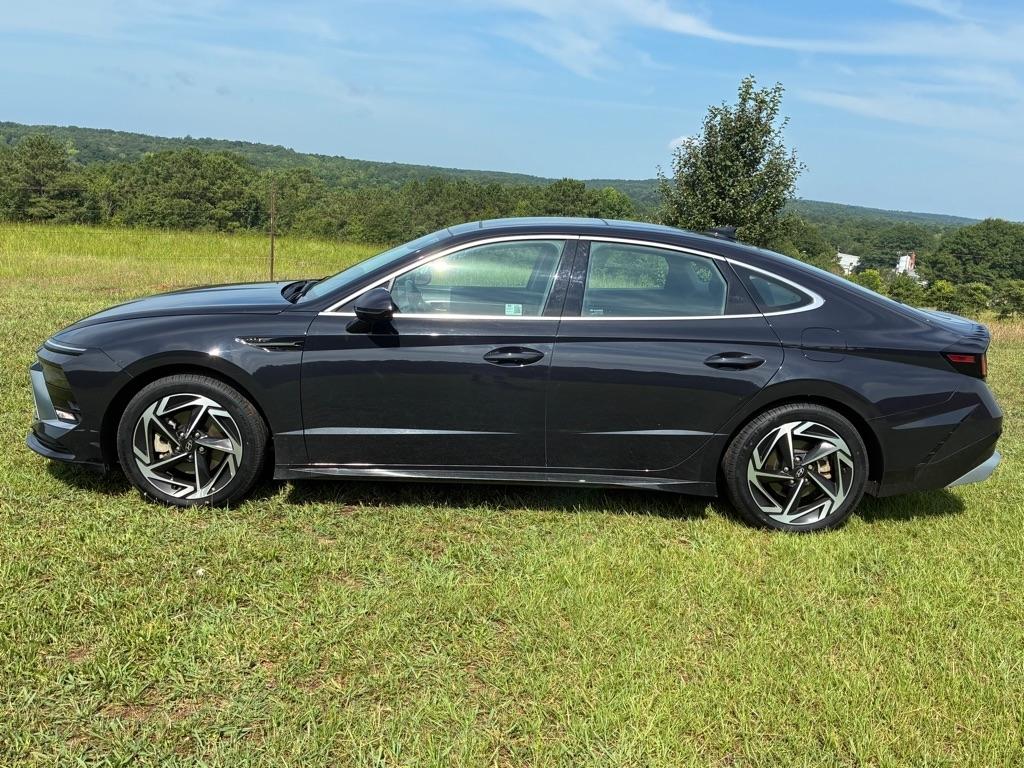 Hyundai Sonata SEL 2.5L FWD 2024
