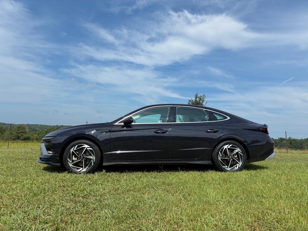 Hyundai Sonata SEL 2.5L FWD 2024