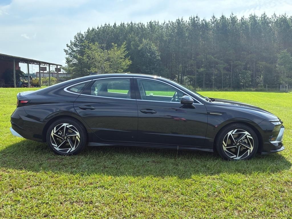 Hyundai Sonata SEL 2.5L FWD 2024