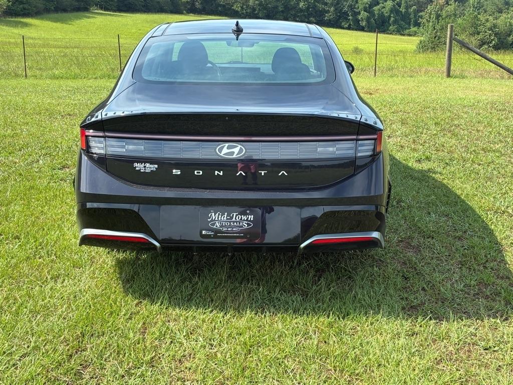 Hyundai Sonata SEL 2.5L FWD 2024
