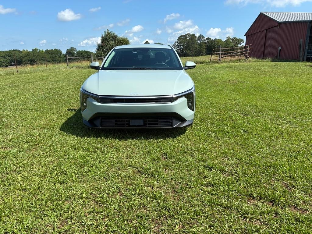 Kia K4 LXS FWD 2025