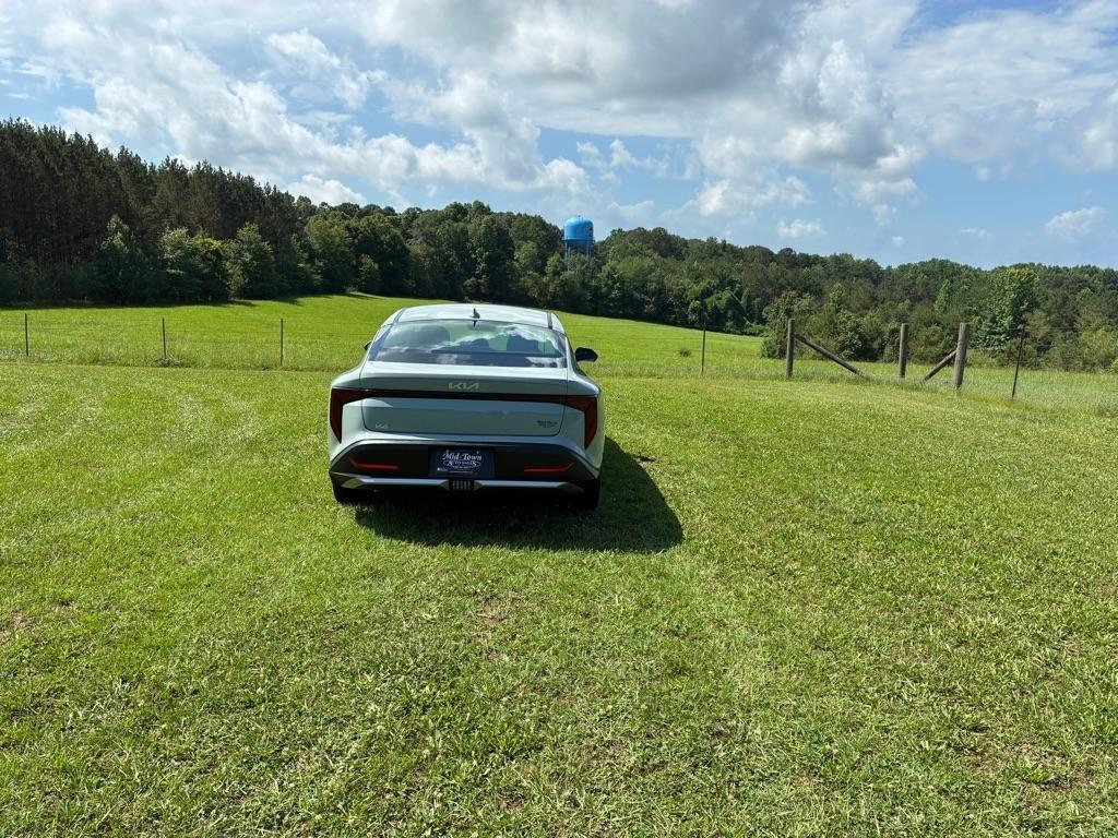 Kia K4 LXS FWD 2025