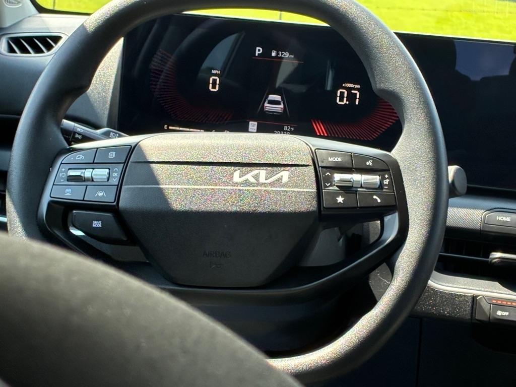 Kia K4 LXS FWD 2025