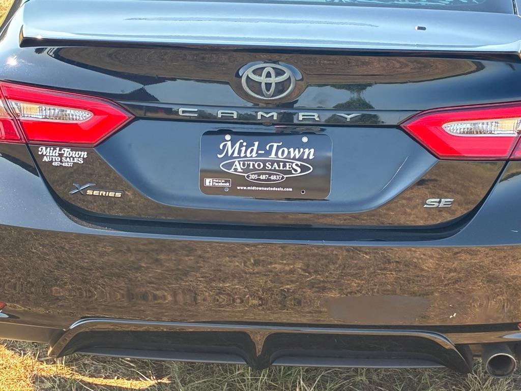 Toyota Camry XLE Auto (Natl) 2018