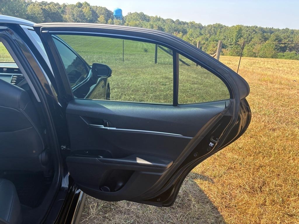 Toyota Camry XLE Auto (Natl) 2018