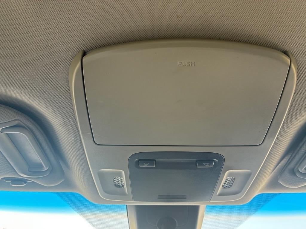 Toyota Camry XLE Auto (Natl) 2018