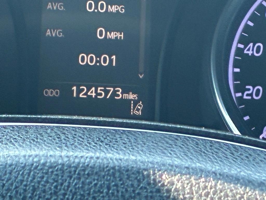 Toyota Camry XLE Auto (Natl) 2018
