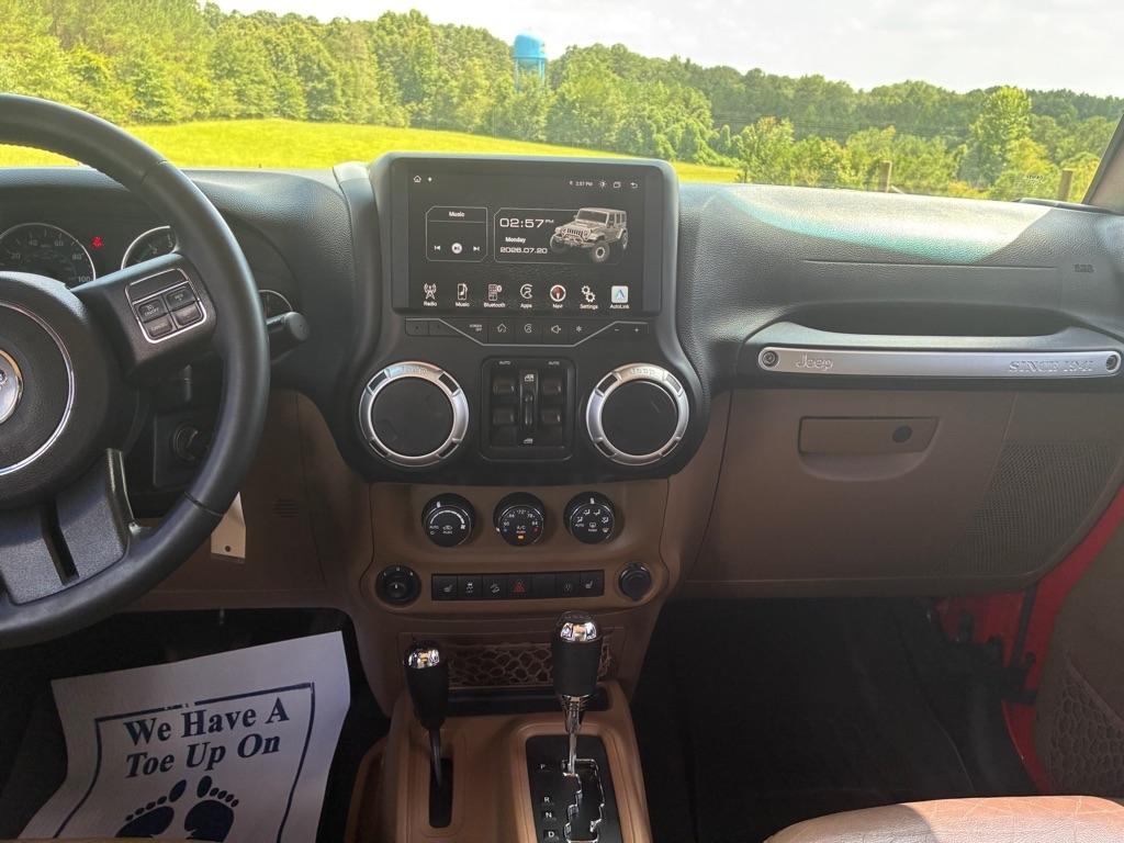 Jeep Wrangler Unlimited 4WD 4dr Sahara 2015