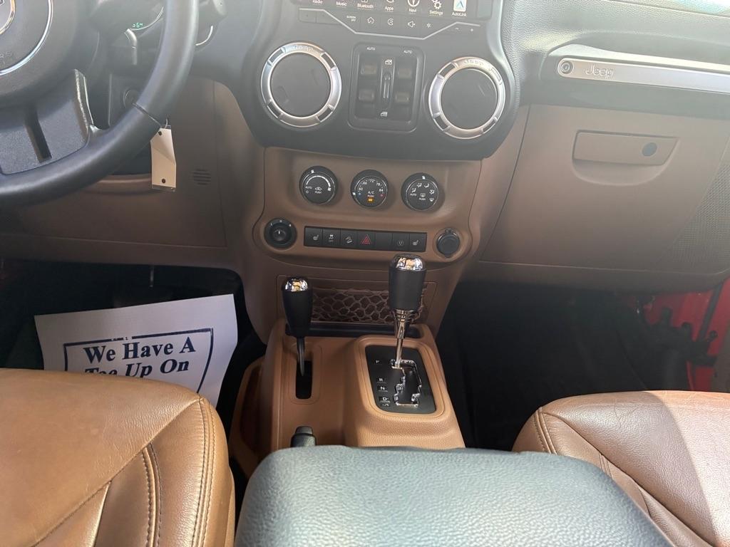 Jeep Wrangler Unlimited 4WD 4dr Sahara 2015
