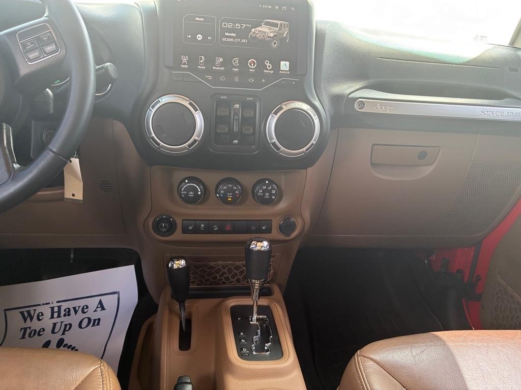 Jeep Wrangler Unlimited 4WD 4dr Sahara 2015