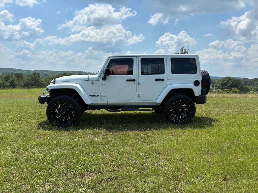 Jeep Wrangler Unlimited 4WD 4dr Sahara 2016
