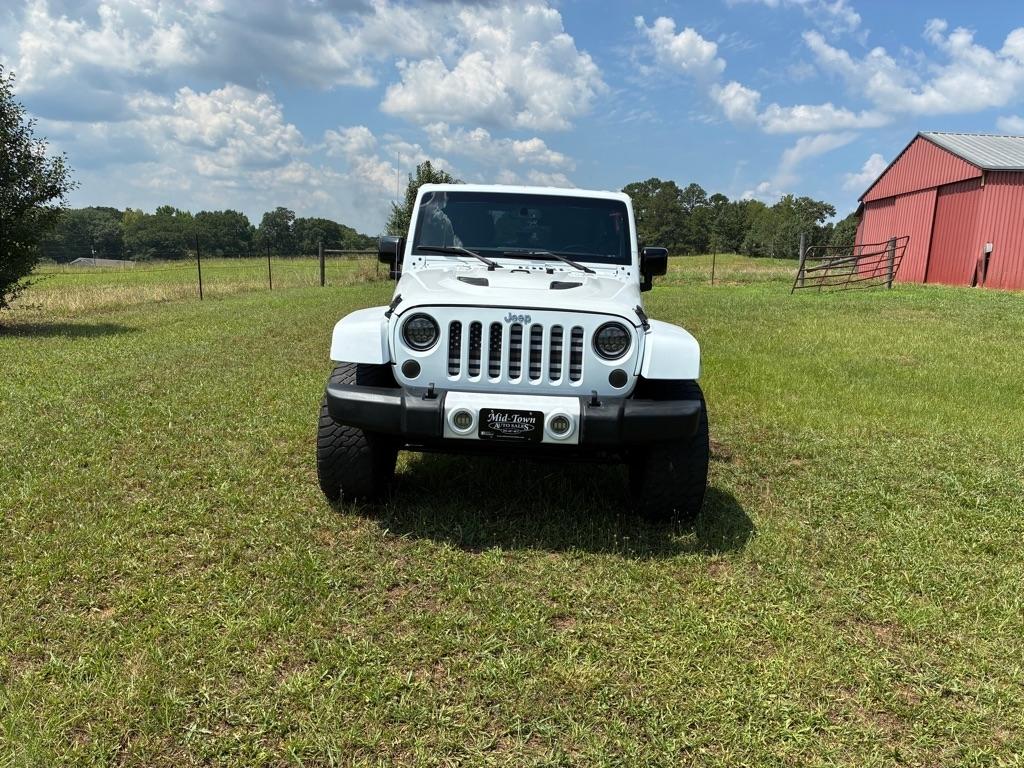 Jeep Wrangler Unlimited 4WD 4dr Sahara 2016