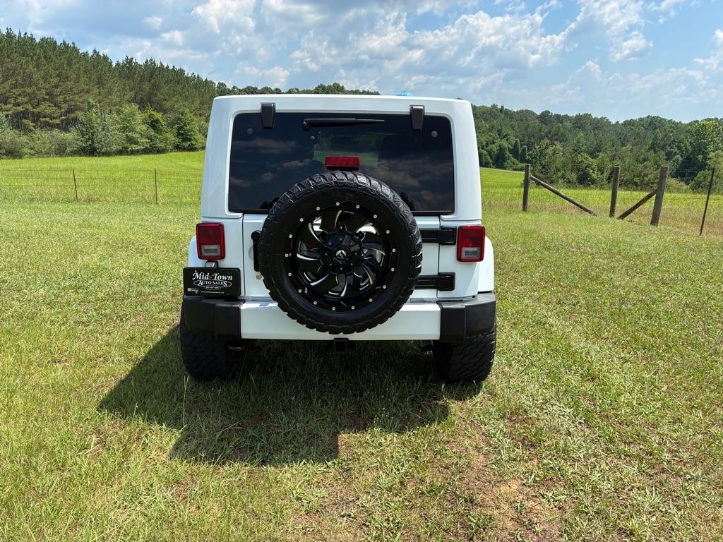 Jeep Wrangler Unlimited 4WD 4dr Sahara 2016