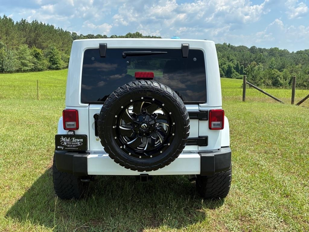 Jeep Wrangler Unlimited 4WD 4dr Sahara 2016