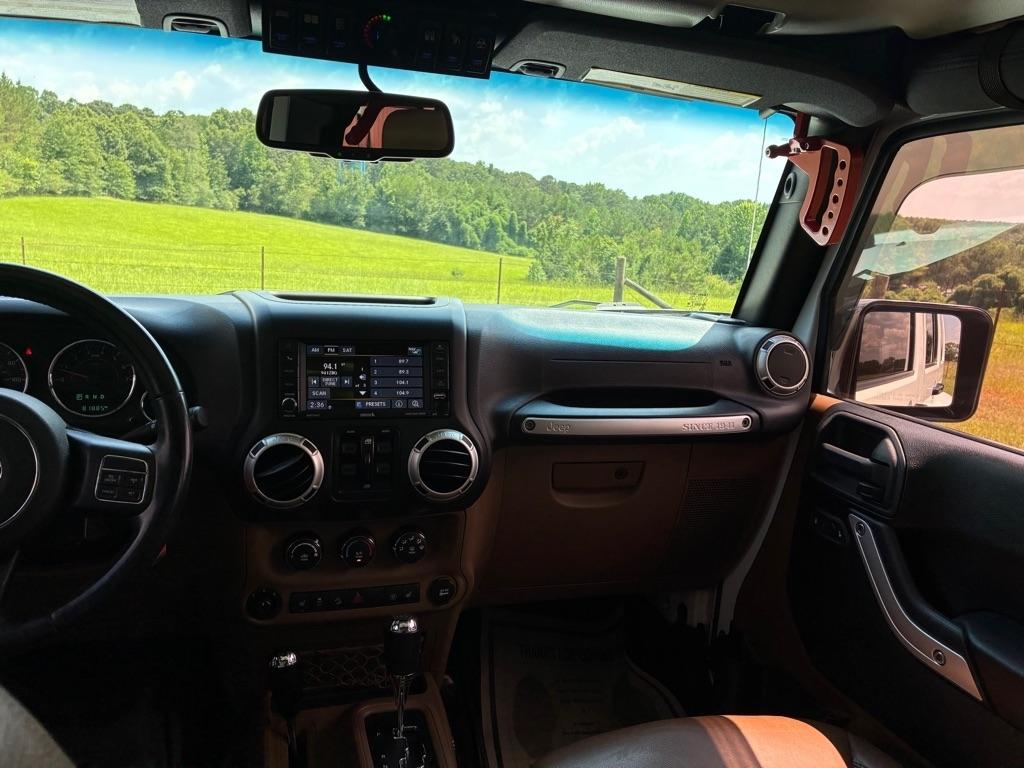 Jeep Wrangler Unlimited 4WD 4dr Sahara 2016