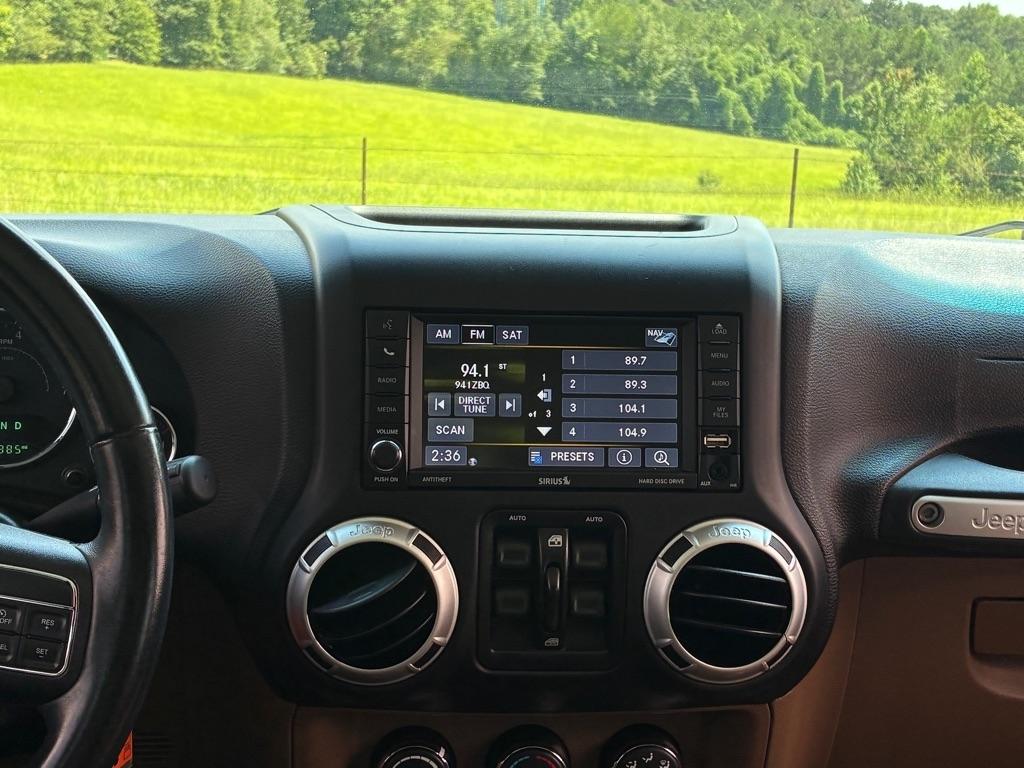 Jeep Wrangler Unlimited 4WD 4dr Sahara 2016