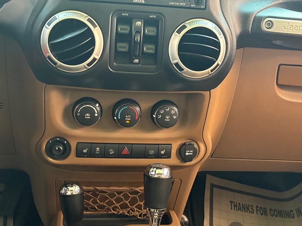 Jeep Wrangler Unlimited 4WD 4dr Sahara 2016