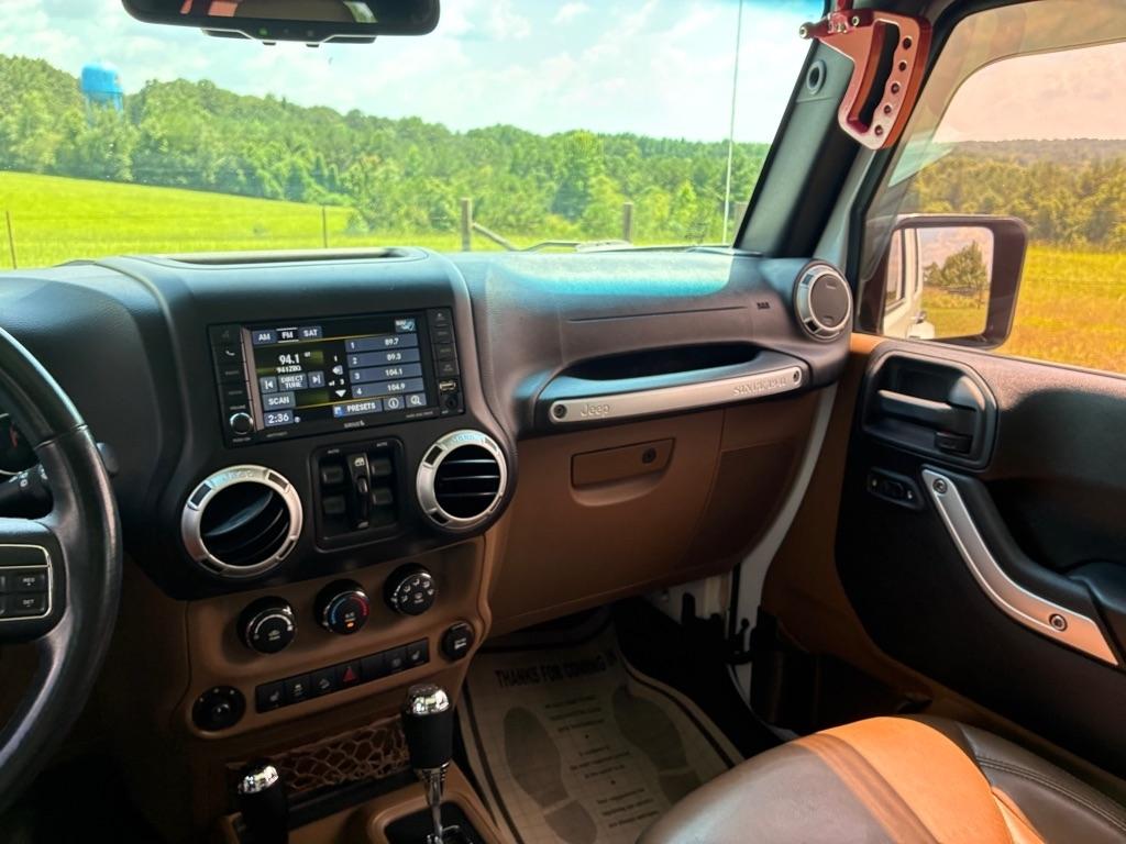 Jeep Wrangler Unlimited 4WD 4dr Sahara 2016