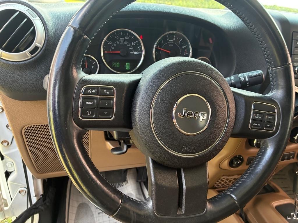 Jeep Wrangler Unlimited 4WD 4dr Sahara 2016