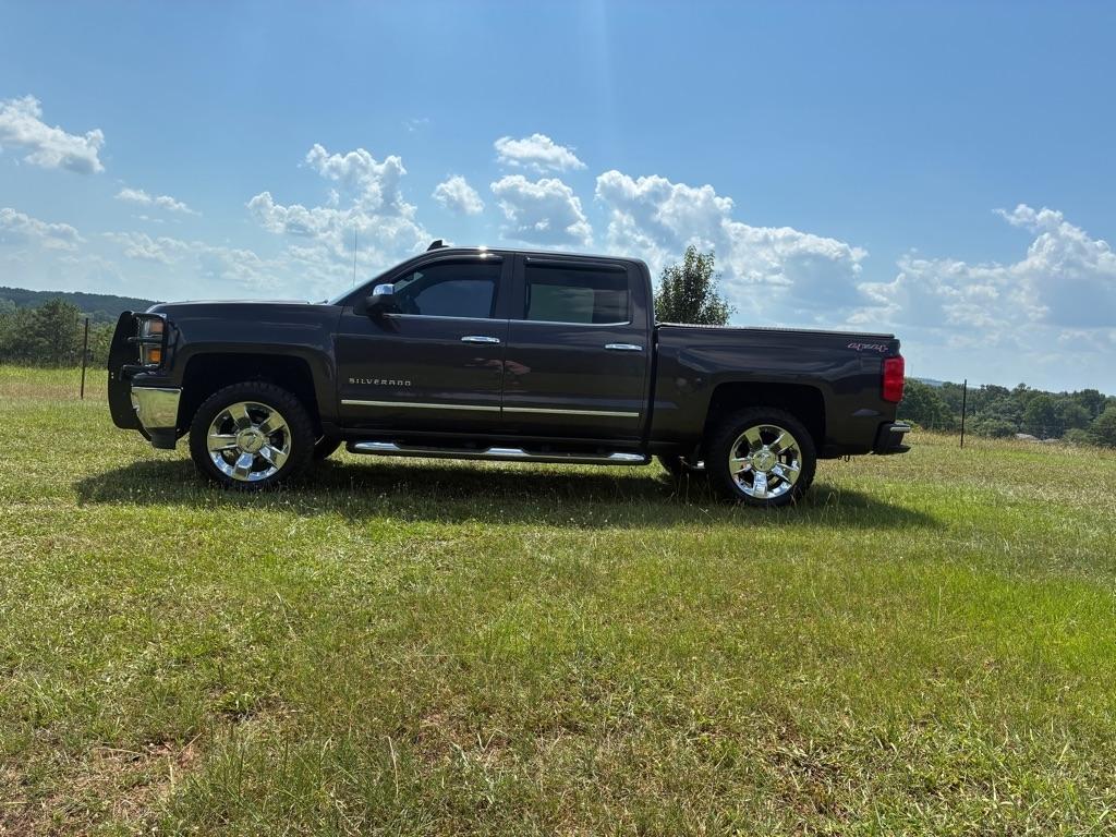 Chevrolet Silverado 1500 4WD Crew Cab 143.5" LTZ w/1LZ 2015
