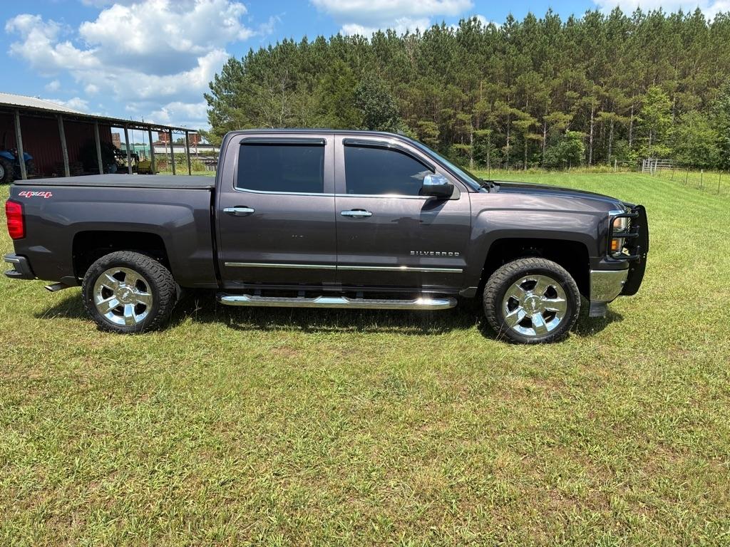 Chevrolet Silverado 1500 4WD Crew Cab 143.5" LTZ w/1LZ 2015